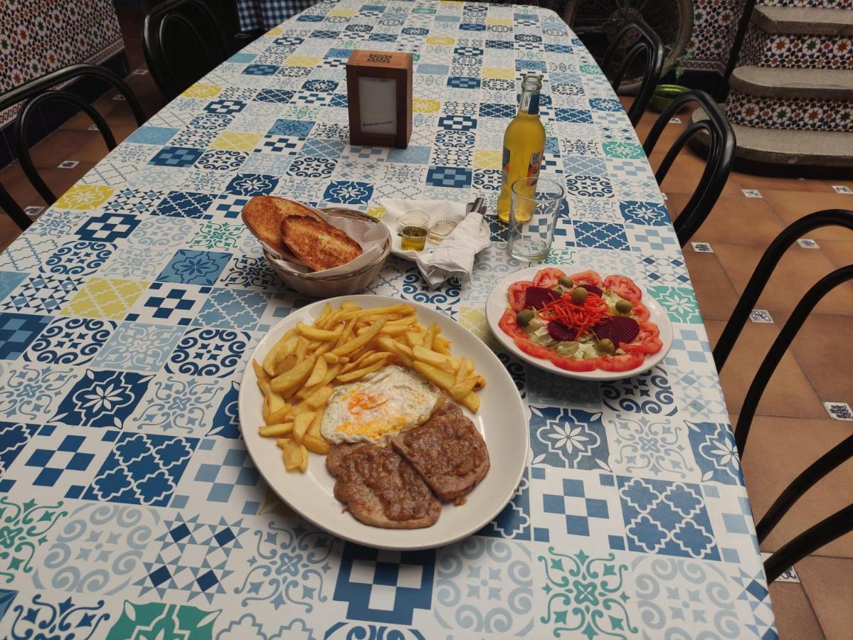 Hostal Restaurante Bar Cafeteria La Melchora Posadas Ngoại thất bức ảnh