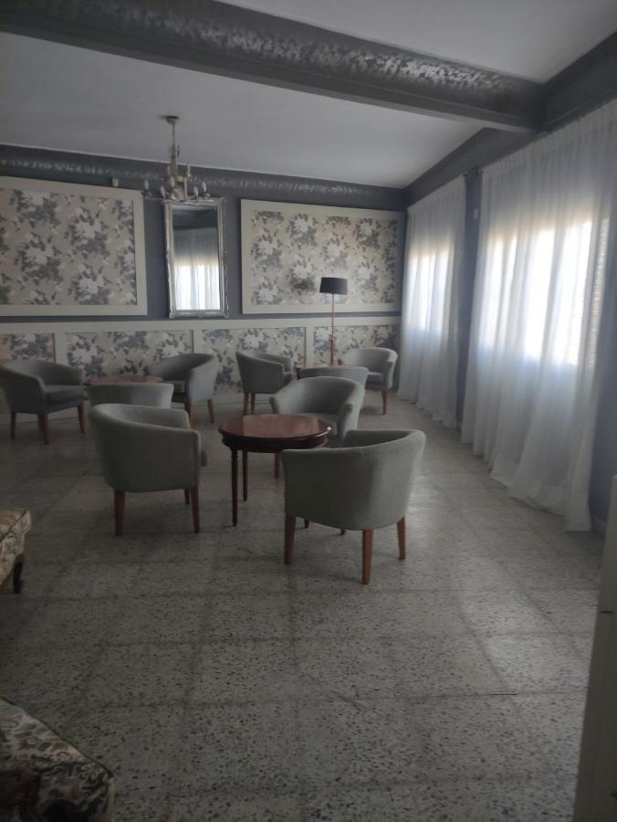 Hostal Restaurante Bar Cafeteria La Melchora Posadas Ngoại thất bức ảnh